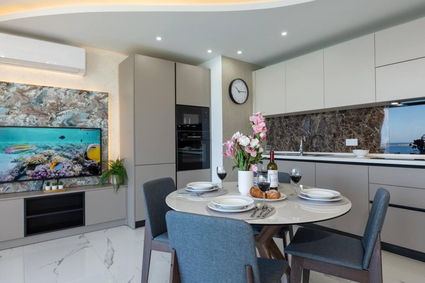 Ivory Suite Seafront With Views!- Fl 15 By Homely Σεντ Πόλς Μπέι Εξωτερικό φωτογραφία